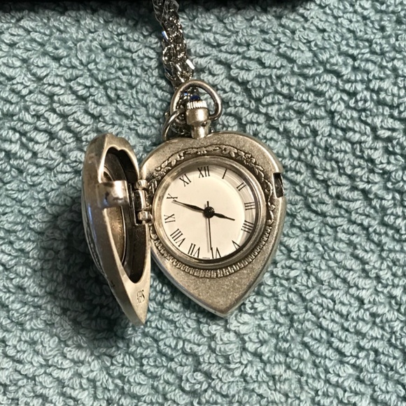 1941 Mercury Dime Heart Shaped Locket Watch with COA - Picture 2 of 9